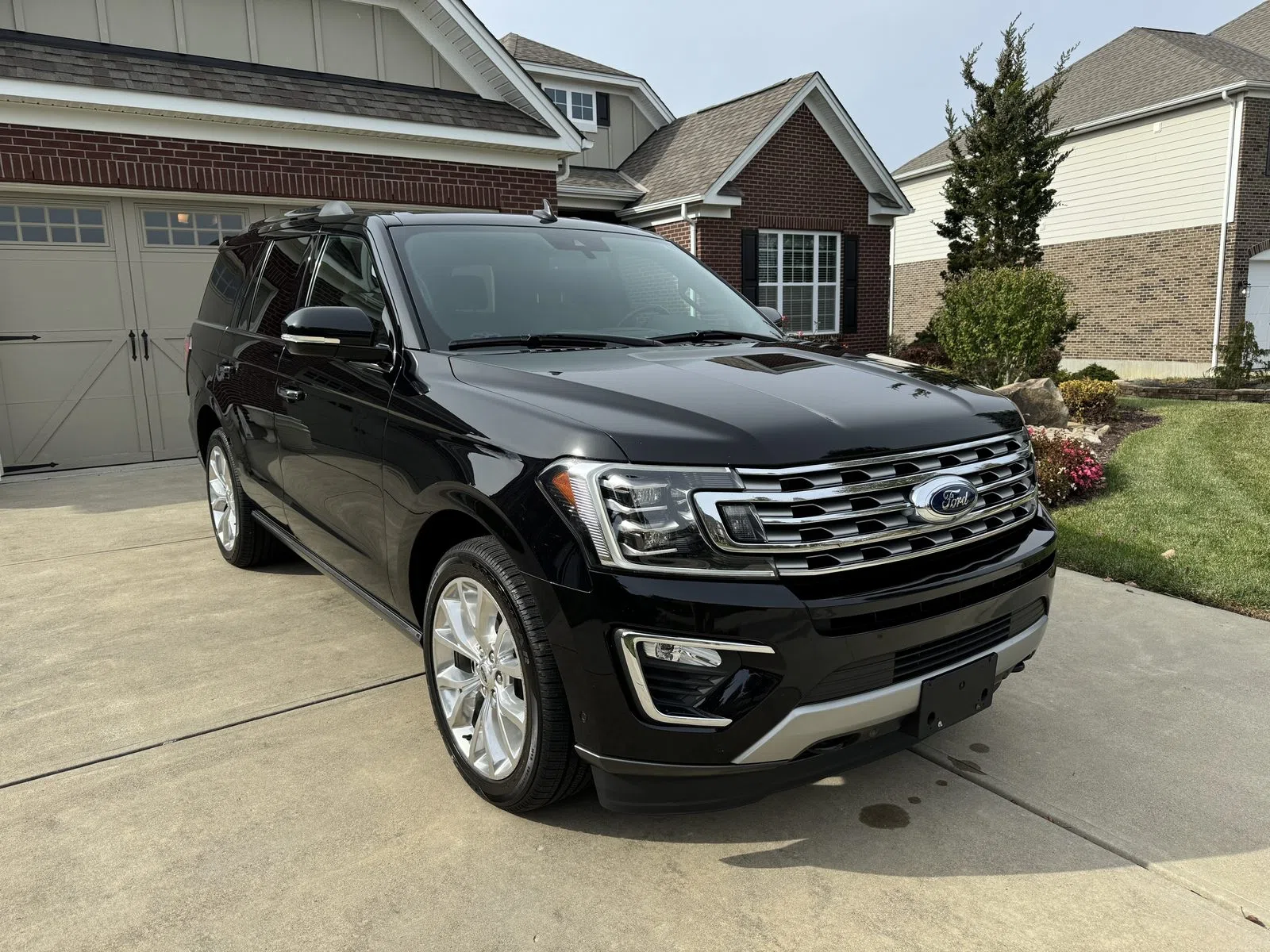 2019 Ford Expedition Limited, photo 1
