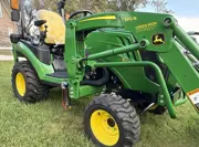 2021 John Deere 1025R Compact Utility Tractor with Loader, photo 10