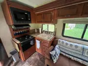 2013 Thor Motor Coach Chateau 31A, photo 8