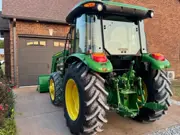 2021 John Deere 5075E Tractor, photo 4