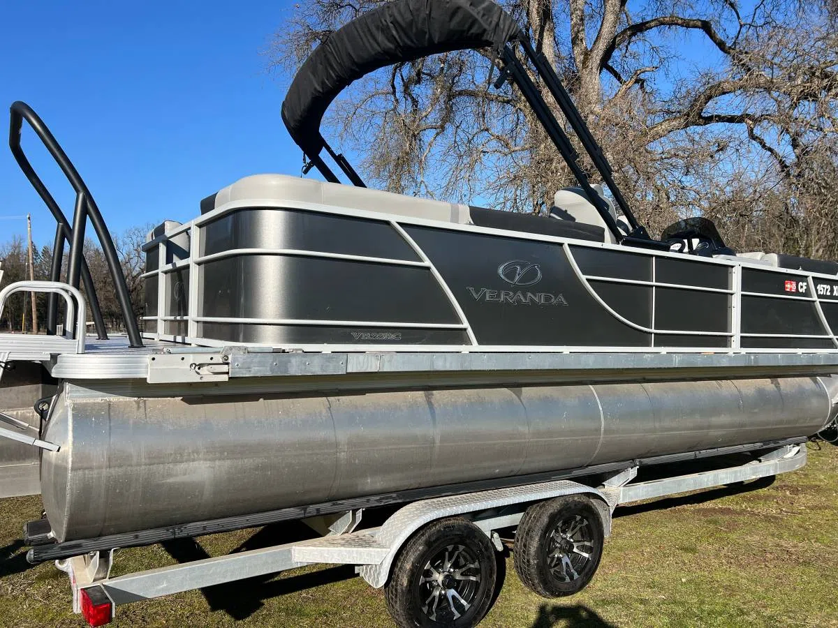 2023 Veranda Relax 24' Tritoon, photo 1