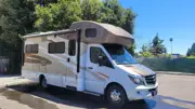 2016 Winnebago Navion 24J, photo 1