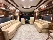 2015 Fleetwood American Revolution LE 42T Motorcoach, photo 11
