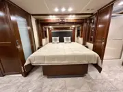 2015 Fleetwood American Revolution LE 42T Motorcoach, photo 23