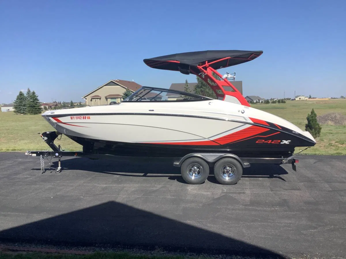 2018 Yamaha 242X E-Series, photo 1