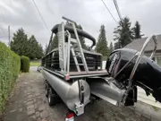 2016 Legacy Black 24' Tritoon, photo 6