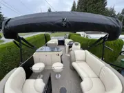 2016 Legacy Black 24' Tritoon, photo 8