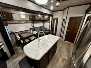 2019 Palomino Columbus 374BH, photo 5