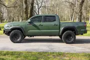 2020 Toyota Tacoma TRD Pro, photo 2