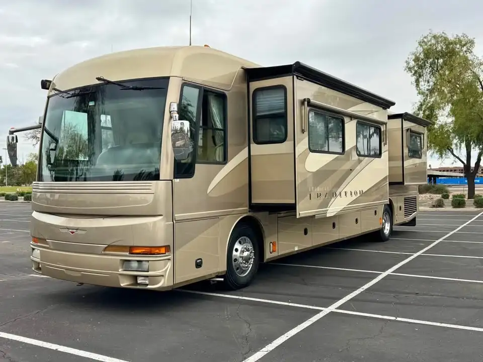 2006 Fleetwood American Tradition Motorhome, photo 1