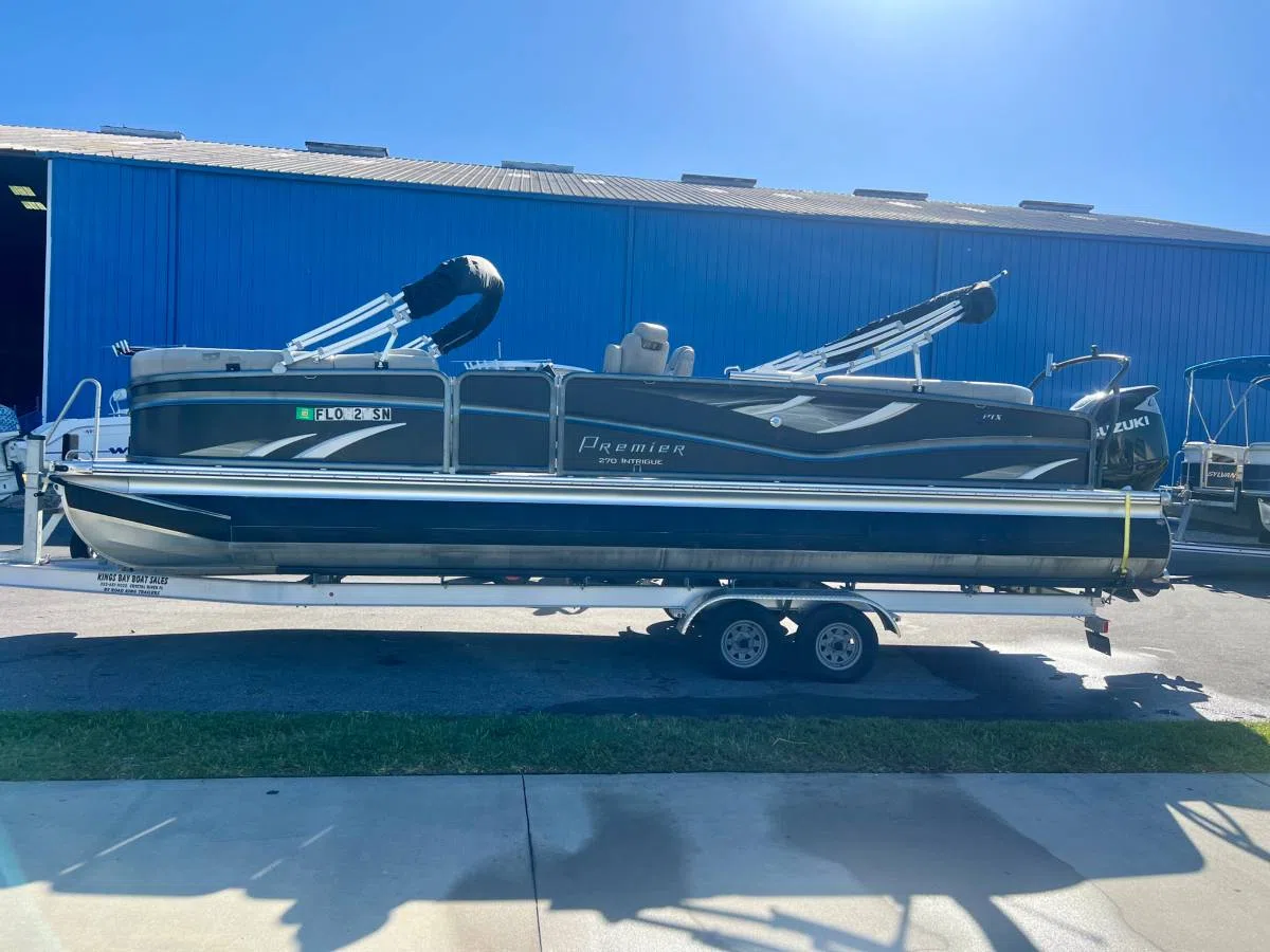 2019 Premier 270 Intrigue, photo 1