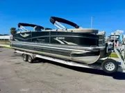2019 Premier 270 Intrigue, photo 3