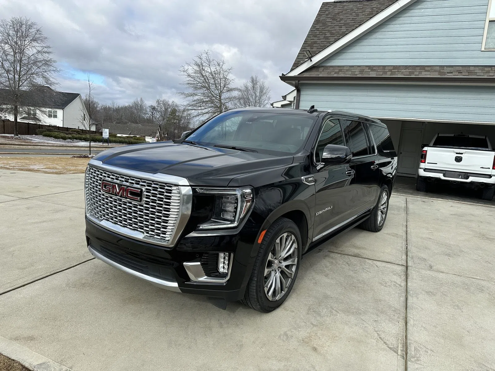 2021 GMC Yukon XL Denali, photo 1