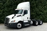 2020 Freightliner Cascadia 126 Day Cab, photo 2